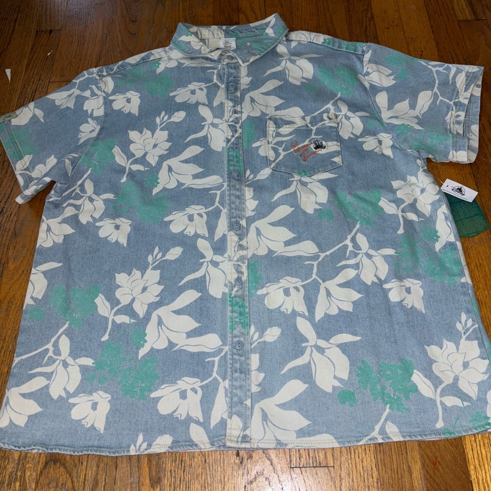 Disney color me Courtney princess Tiana denim button up top